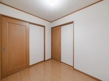 【埼玉県/さいたま市浦和区岸町】さいたま市浦和区岸町一丁目　中古戸建 洋室