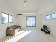 【埼玉県/さいたま市大宮区大成町】さいたま市大宮区大成町　中古戸建 リビング