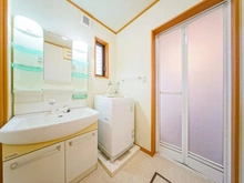 【東京都/墨田区立花】墨田区立花四丁目　中古戸建 洗面所：家具調達品は価格に含まれせん。
