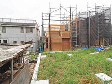 【東京都/多摩市桜ヶ丘】多摩市桜ケ丘1丁目　新築戸建　A号棟 建築中の外観