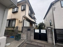 【東京都/府中市本町】府中市本町3丁目新築戸建 現地（建築前）：写真左奥の建物を解体後、新築戸建てを建築予定です。