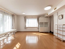 【神奈川県/横浜市青葉区あざみ野南】横浜市青葉区あざみ野南一丁目中古戸建 洋室：1階