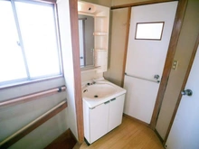 【東京都/世田谷区深沢】世田谷区深沢7丁目　戸建て（再建築不可） 洗面所：2階部分