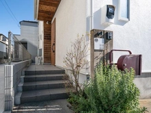 【神奈川県/横浜市保土ケ谷区法泉】保土ケ谷区法泉2丁目　戸建 玄関