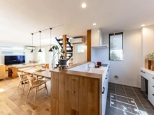 【神奈川県/横浜市保土ケ谷区法泉】保土ケ谷区法泉2丁目　戸建 リビング・ダイニング