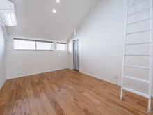 【神奈川県/横浜市保土ケ谷区法泉】保土ケ谷区法泉2丁目　戸建 洋室