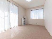 【神奈川県/横浜市戸塚区下倉田町】戸塚区下倉田町　戸建 洋室