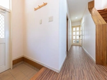 【神奈川県/横浜市戸塚区下倉田町】戸塚区下倉田町　戸建 アプローチ