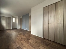 【神奈川県/横浜市保土ケ谷区仏向町】保土ケ谷区仏向町　新築戸建 洋室：2階　約10.4帖