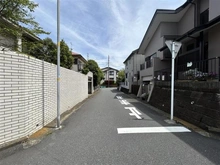 【神奈川県/横浜市港南区日限山】横浜市港南区日限山3丁目　戸建 前面道路