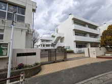 【神奈川県/横浜市港南区東永谷】港南区東永谷3丁目　新築戸建 東永谷中学校（現地より約740m）