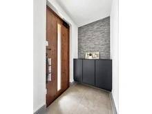 【神奈川県/横浜市金沢区六浦東】金沢区六浦東3丁目　新築戸建 玄関