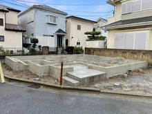 【神奈川県/横浜市戸塚区汲沢町】戸塚区汲沢町　新築戸建 建築中の外観