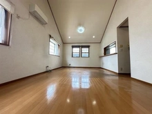 【神奈川県/横浜市神奈川区白幡町】神奈川区白幡町　戸建 リビング・ダイニング
