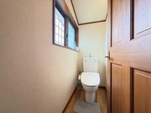 【神奈川県/横浜市泉区和泉町】横浜市泉区和泉町　戸建 トイレ：２階