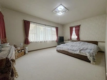 【神奈川県/横浜市金沢区六浦南】金沢区六浦南2丁目　戸建 洋室：【家具調度品は価格に含まれません】