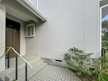 【神奈川県/横浜市栄区本郷台】栄区本郷台1丁目　戸建 玄関
