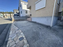 【神奈川県/横浜市旭区都岡町】旭区都岡町　戸建 駐車場