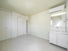 【神奈川県/横浜市旭区都岡町】旭区都岡町　戸建 洋室：※家具・調度品等は販売価格に含まれておりません