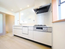 【神奈川県/横浜市神奈川区白幡町】神奈川区白幡町　戸建 キッチン