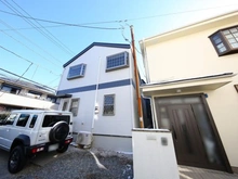 【神奈川県/横浜市神奈川区白幡町】神奈川区白幡町　戸建 外観：駐車場は隣地のものです