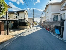 【大阪府/吹田市千里山西】吹田市千里山西六丁目　中古戸建 前面道路