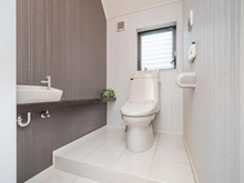 【兵庫県/宝塚市山本野里】宝塚市山本野里一丁目　戸建 トイレ