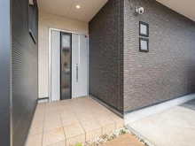 【兵庫県/宝塚市山本野里】宝塚市山本野里一丁目　戸建 玄関