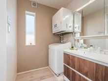 【兵庫県/尼崎市武庫之荘】尼崎市武庫之荘五丁目　中古戸建 洗面室