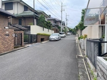 【大阪府/高槻市南平台】高槻市南平台五丁目　中古戸建 前面道路