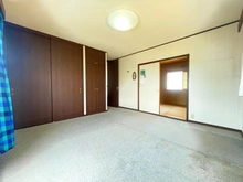 【大阪府/高槻市南平台】高槻市南平台五丁目　中古戸建 洋室：2F/家具調度品は価格に含まれません