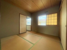 【大阪府/高槻市南平台】高槻市南平台五丁目　中古戸建 和室：2F