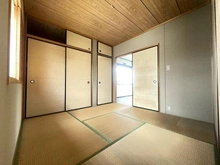 【大阪府/高槻市南平台】高槻市南平台五丁目　中古戸建 和室：2F