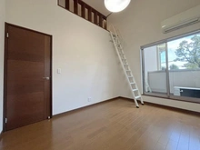 【兵庫県/西宮市上甲東園】西宮市上甲東園三丁目　中古戸建 洋室：2階：約7.0帖