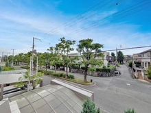 【兵庫県/西宮市上甲東園】西宮市上甲東園三丁目　中古戸建 眺望：2階約7.0帖の洋室バルコニーから