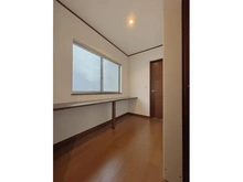 【兵庫県/西宮市上甲東園】西宮市上甲東園三丁目　中古戸建 2階：廊下部分