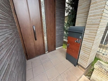 【兵庫県/西宮市上甲東園】西宮市上甲東園三丁目　中古戸建 玄関