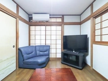 【兵庫県/西宮市中島町】西宮市中島町　中古戸建 リビング：※家具調度品は価格に含まれません（2025年11月撮影）