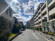 【兵庫県/西宮市小松北町】西宮市小松北町一丁目　中古戸建 前面道路