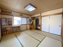 【兵庫県/西宮市北六甲台】西宮市北六甲台二丁目　中古戸建 和室：二階部分約8帖