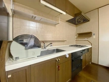 【兵庫県/西宮市北六甲台】西宮市北六甲台二丁目　中古戸建 キッチン：一階キッチン