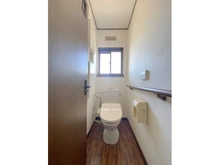 【兵庫県/西宮市北六甲台】西宮市北六甲台二丁目　中古戸建 トイレ：二階トイレ