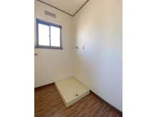 【兵庫県/西宮市北六甲台】西宮市北六甲台二丁目　中古戸建 洗面室：二階洗面室