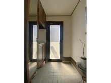 【兵庫県/西宮市北六甲台】西宮市北六甲台二丁目　中古戸建 玄関：一階部分玄関