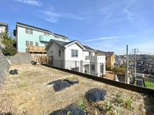 【神奈川県/横浜市青葉区あかね台】青葉区あかね台2丁目　中古戸建 庭