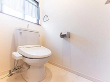 【神奈川県/横浜市青葉区松風台】青葉区松風台　中古戸建 トイレ