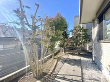 【神奈川県/横浜市青葉区鴨志田町】青葉区鴨志田町　中古戸建 庭