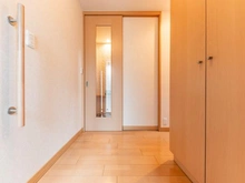 【神奈川県/横浜市青葉区鴨志田町】青葉区鴨志田町　中古戸建 玄関