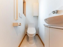 【神奈川県/横浜市青葉区鴨志田町】青葉区鴨志田町　中古戸建 トイレ