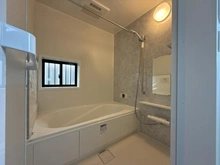 【神奈川県/横浜市泉区和泉町】泉区和泉町　新築戸建て　A号棟 浴室